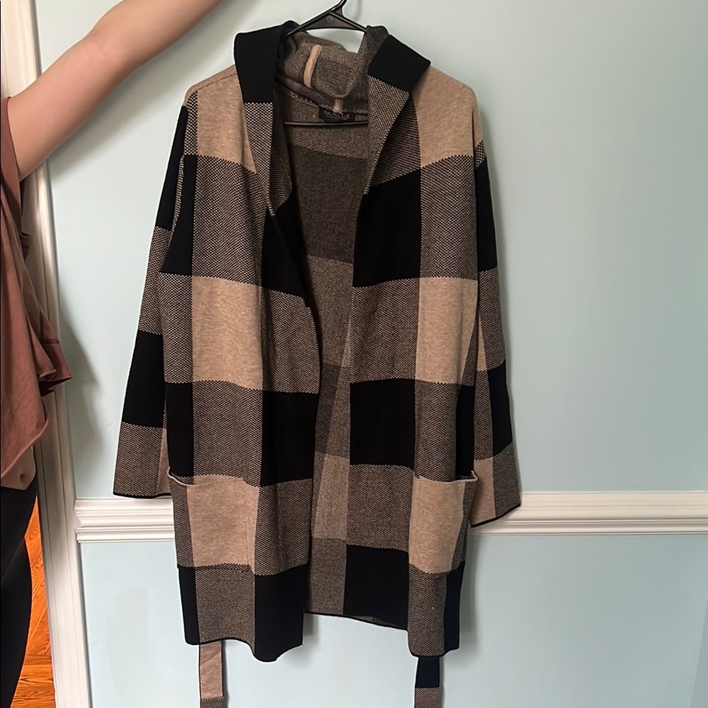 Rachel Zoe Black and Tan Cardigan with Cozy Open Front Design